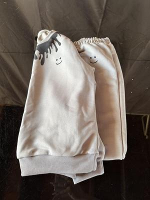 2 GIRLS SWEAT SUITS SIZE 7