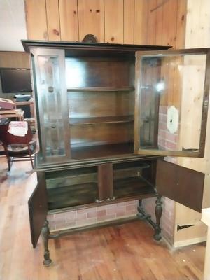 ANTIQUE DISPLAY CABINET
