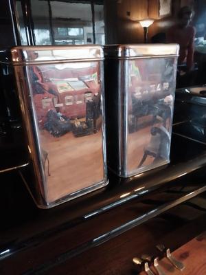 RETRO STYLE CANISTERS