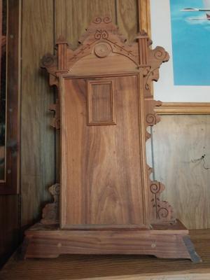 HAND CRAFTED WOODEN MANTLE CLOCK