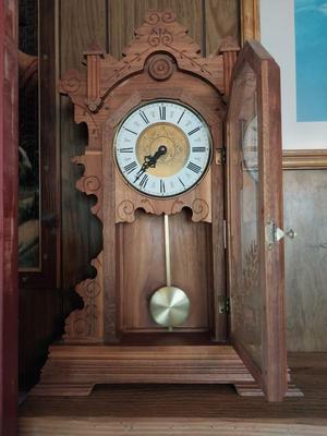 HAND CRAFTED WOODEN MANTLE CLOCK