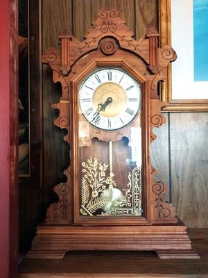 HAND CRAFTED WOODEN MANTLE CLOCK