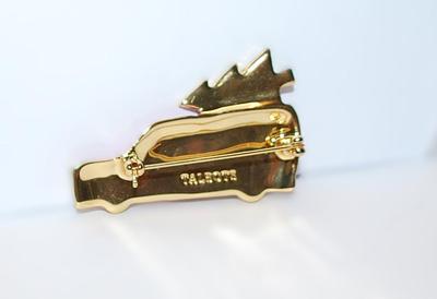 Popular PINK CAR BROOCH (2" x 1¼") Marked "TALBOTS" with BEJEWELED Tree, Windows and Tires on a Gold Tone Setting