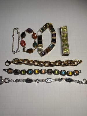 7 bracelets