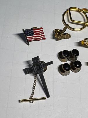 Men’s jewelry, belt buckle & pins