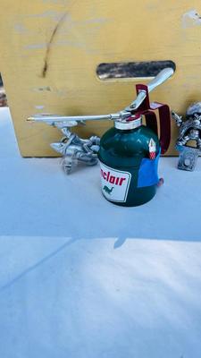 WILEY COYOTE HOOD ORNAMENT, YOSEMITE SAM LICENSE PLATE SWAG, AND SINCLAIR OIL CAN