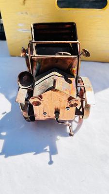 TIN MUSICAL CARS