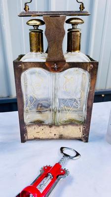 VINTAGE MUSIC BOX DECANTER SET AND SHOT GLASSES