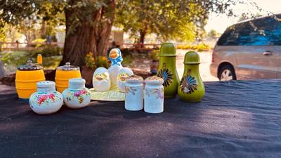 VINTAGE SALT AND PEPPER SHAKERS
