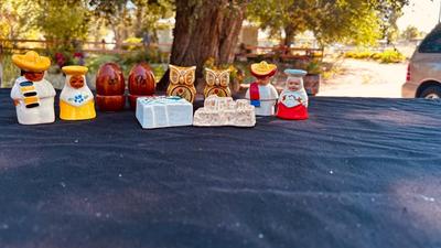SOUTHERN SALT & PEPPER SHAKERS