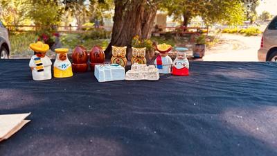 SOUTHERN SALT & PEPPER SHAKERS