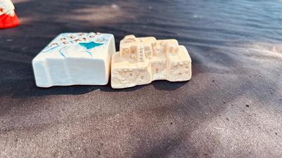 SOUTHERN SALT & PEPPER SHAKERS