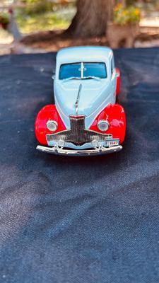 BUDWEISER BEER COLLECTIBLES