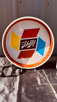 1955 SCHLITZ BEER TRAY, PITCHERS AND GLASS