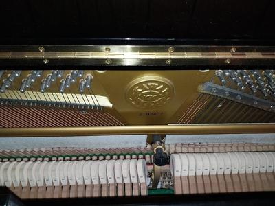 KAWAI UPRIGHT PIANO AND BENCH