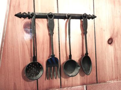 CASTIRON HANGING COOKING UTENSILS