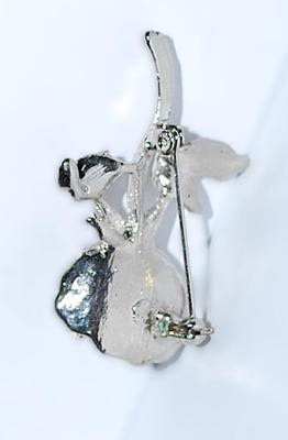 "PEARL In FLOWER" BROOCH (1½" x 1¼") with Center Faux Pearl in Rose Style Motif & Silver Tone Setting