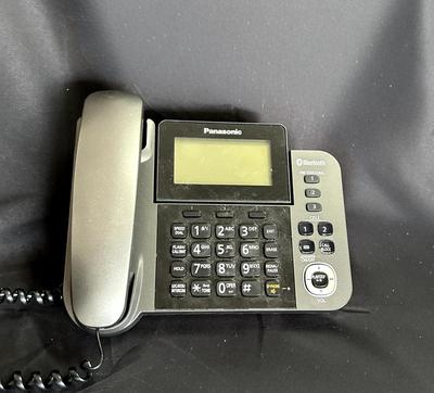 Panasonic KX-TGF380 Corded and Cordless Phone System w/ 2 KX-TGFA30 Handsets + Bases, Power Cords & Manual