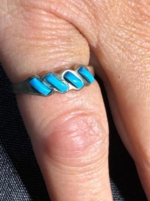 Silver & Turquoise(?) ring - size 7