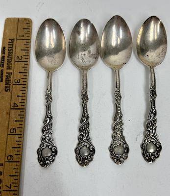Sale Photo Thumbnail #245: In fair to good condition, need polishing. Total weight: 81.9g