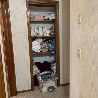 Closet o' Linens - Sheets, blankets, etc.