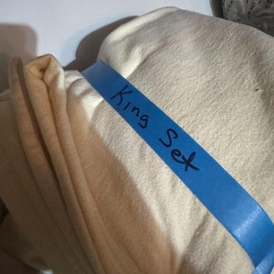 Closet o' Linens - Sheets, blankets, etc.