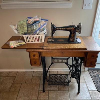 Antique Singer Sewing Machine Lot