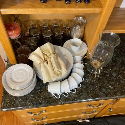 Satura Classic Gold China plus glassware set