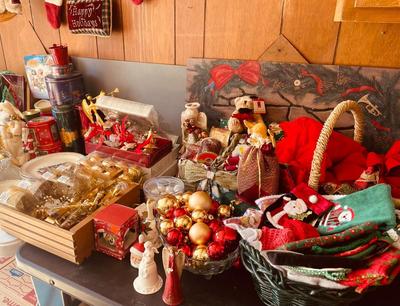 Santa and Frankoma Christmas Lot