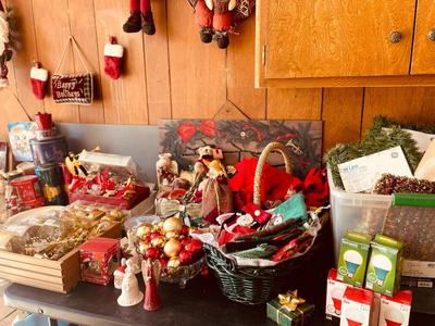 Santa and Frankoma Christmas Lot