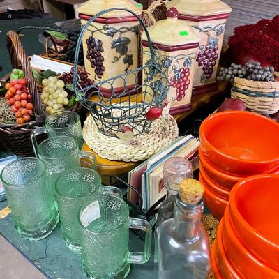 Vintage 70s Household Lot
