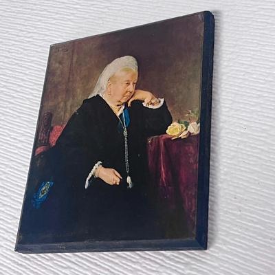 LOT 189: Framed Artwork Antique Photographs and More