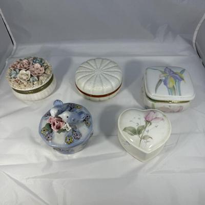 Capodimonte Fine China Trinket Boxes and More (B2-BM)