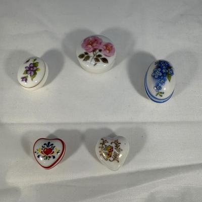 Tiny Trinket Boxes! (B2-BM)