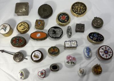 Tiny Trinket Boxes! (B2-BM)