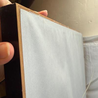 Shell Bathroom Decor incl. Art by Lois Carlisle (B2-BM)