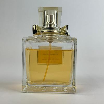 Sale Photo Thumbnail #1037: Floral Fragrance with notes of Tunisian Neroli Oil, Roses & Patchouli
3.4 oz