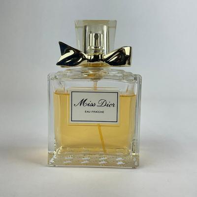 Sale Photo Thumbnail #1038: Floral Fragrance with notes of Tunisian Neroli Oil, Roses & Patchouli
3.4 oz