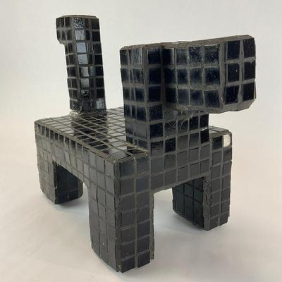 Sale Photo Thumbnail #1116: Tail is cracked off, needs glue
Measures: 11.5" high x 17" long x 8.5" wide