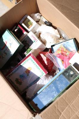 Sale Photo Thumbnail #85: Appears to be cards and glass item