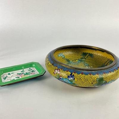 Sale Photo Thumbnail #1263: Tray is hand-painted, made of tin
Bowl: 8" diameter x 2.5" high
Tray: 3.75" deep x 5" wide
