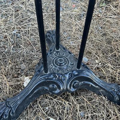 Sale Photo Thumbnail #1282: Has clawed feet, has small amount of rust
Table: 26.5" high x 23.5" diameter
Chairs: 31.5" high x 15.25" wide x 13.5" deep