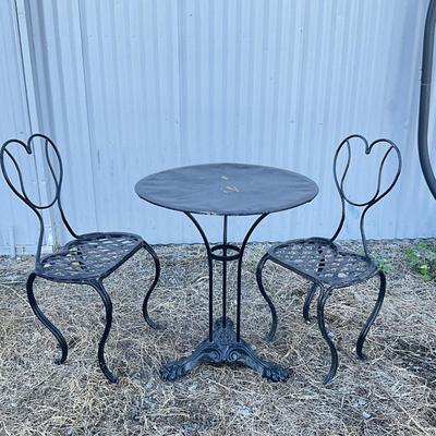 Sale Photo Thumbnail #1281: Has clawed feet, has small amount of rust
Table: 26.5" high x 23.5" diameter
Chairs: 31.5" high x 15.25" wide x 13.5" deep