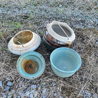 Sale Photo Thumbnail #1290: Three hanging pots, one missing string, one non hanging
Biggest pot: 8" high x 8.5" diameter