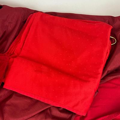 Sale Photo Thumbnail #1450: Christmas tree skirt, sheets, napkins, table cloths