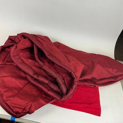 Sale Photo Thumbnail #1449: Christmas tree skirt, sheets, napkins, table cloths
