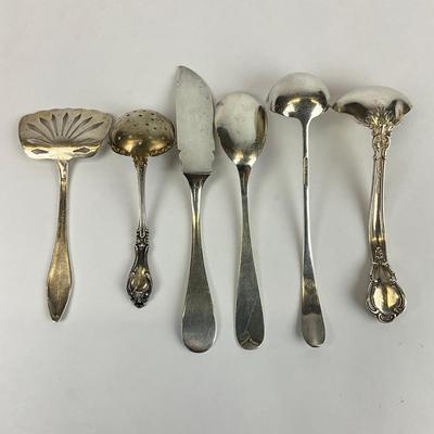 Sale Photo Thumbnail #1468: Spoons and one knife
6 oz