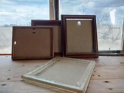 VARIETY OF PHOTO FRAMES
