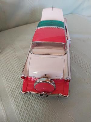 1955 FORD FAIRLANE MODAL CAR