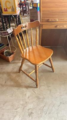 SUPER NICE SMALLER ROLL TOP DESK IN EXCELLENT CONDITION